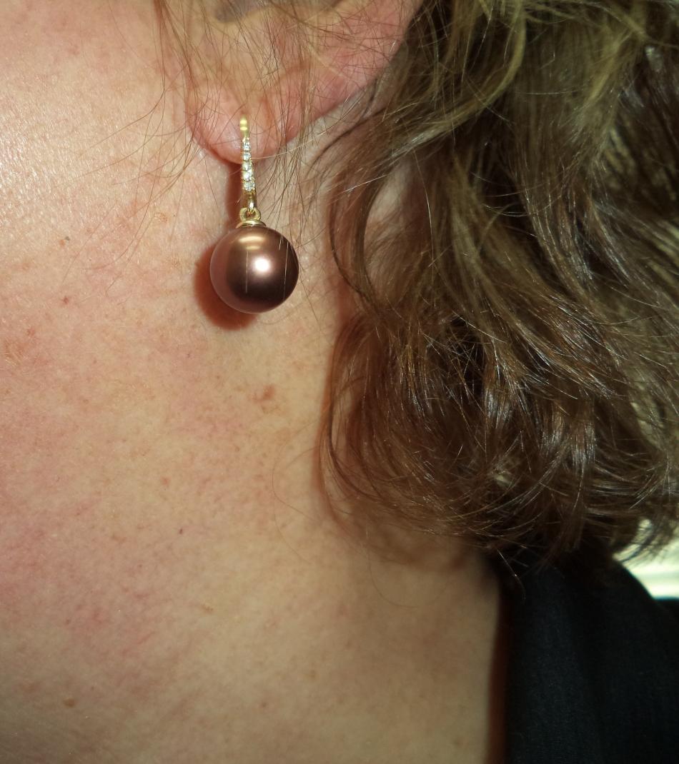 Chocolate Tahitian earrings from Pearl Paradise