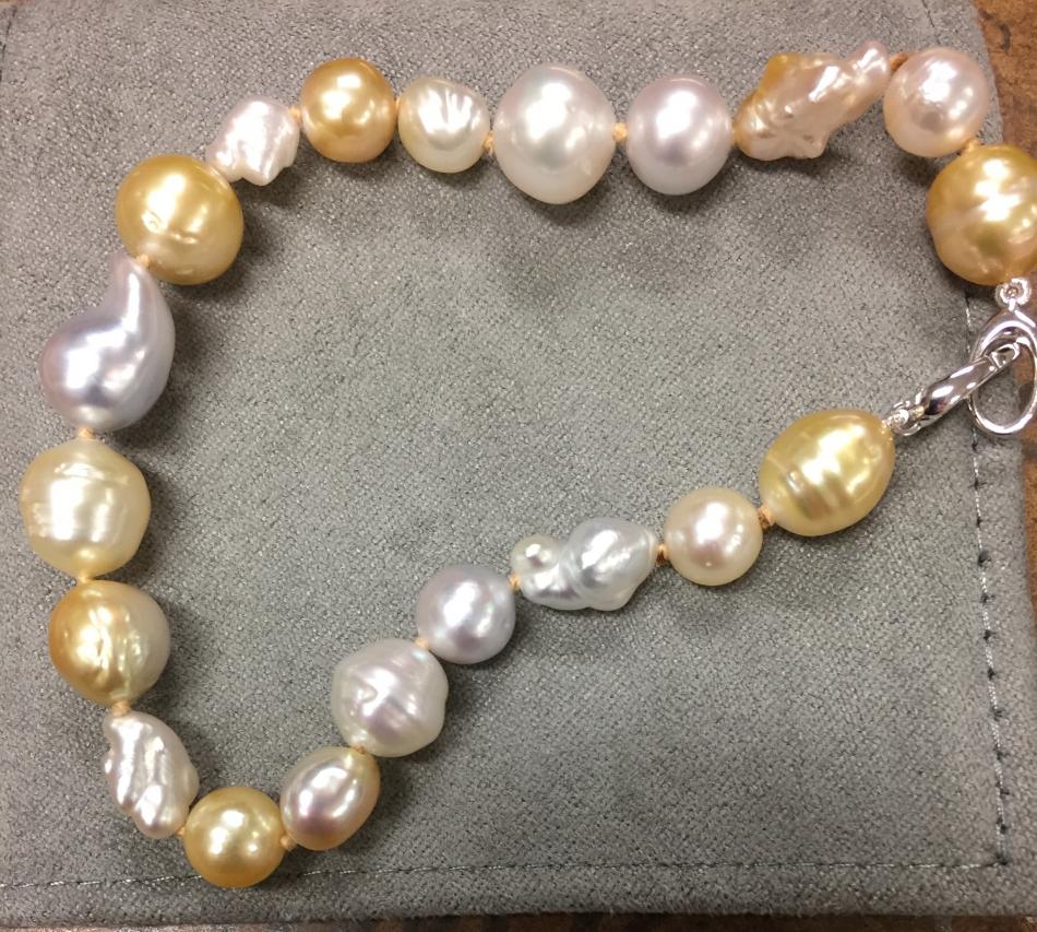 Pearl Paradise gold and white south sea with keshi