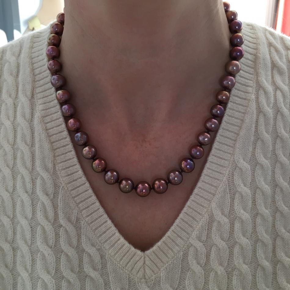 Aubergine purple pearls from Pearl Paradise
