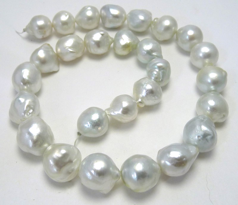 baroque-south-sea-pearl-necklace-wnme-coil.jpg