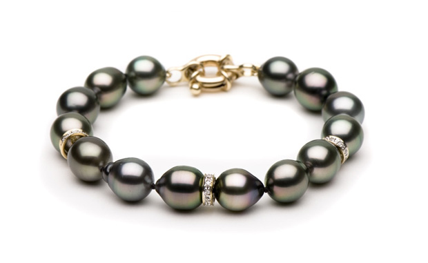 A baroque Tahitian bracelet with a few scattered diamond rondelles by Pearl Paradise