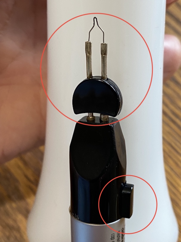 Close up of Thread Zap element and button.jpeg