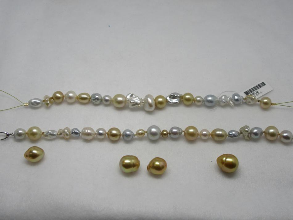 selecting loose south sea pearls from pearl paradise for a mixed size and color strand