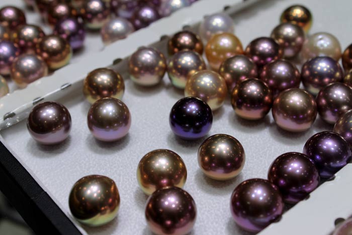 Loose, exotic-color Edison pearls