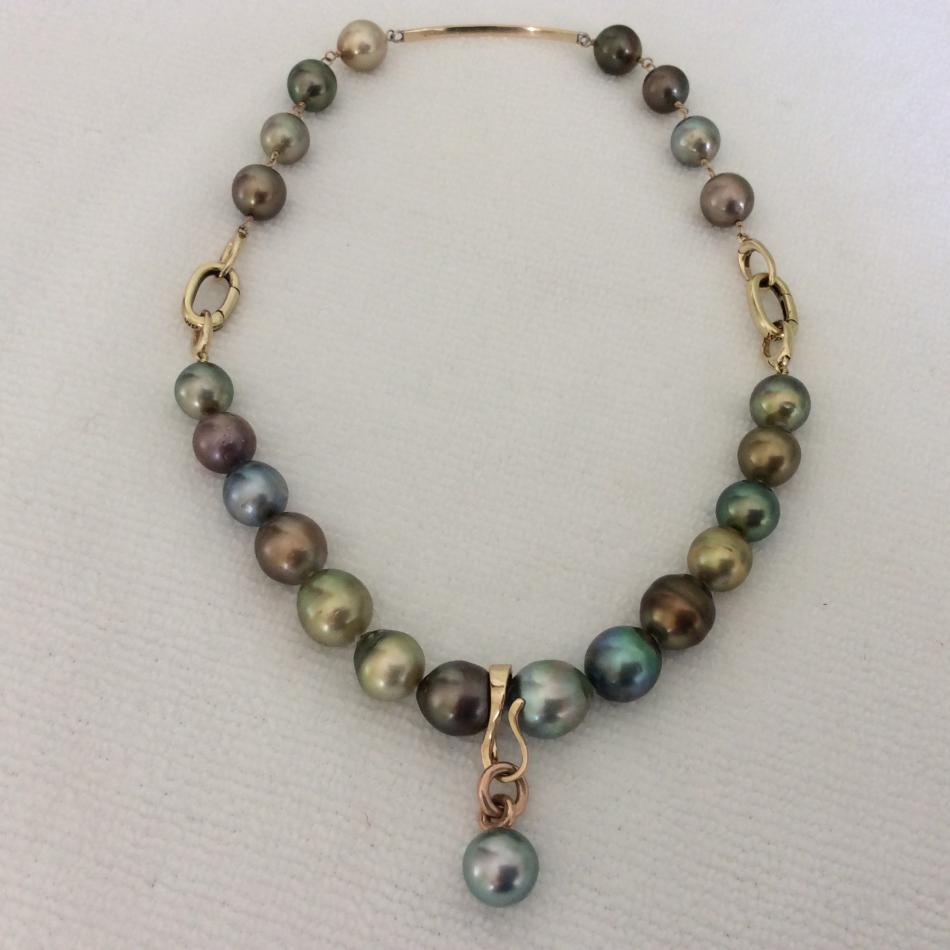  Fiji pearl combos - 2 bracelets worn as a necklace, with a blue/green pastel Kamoka pendant