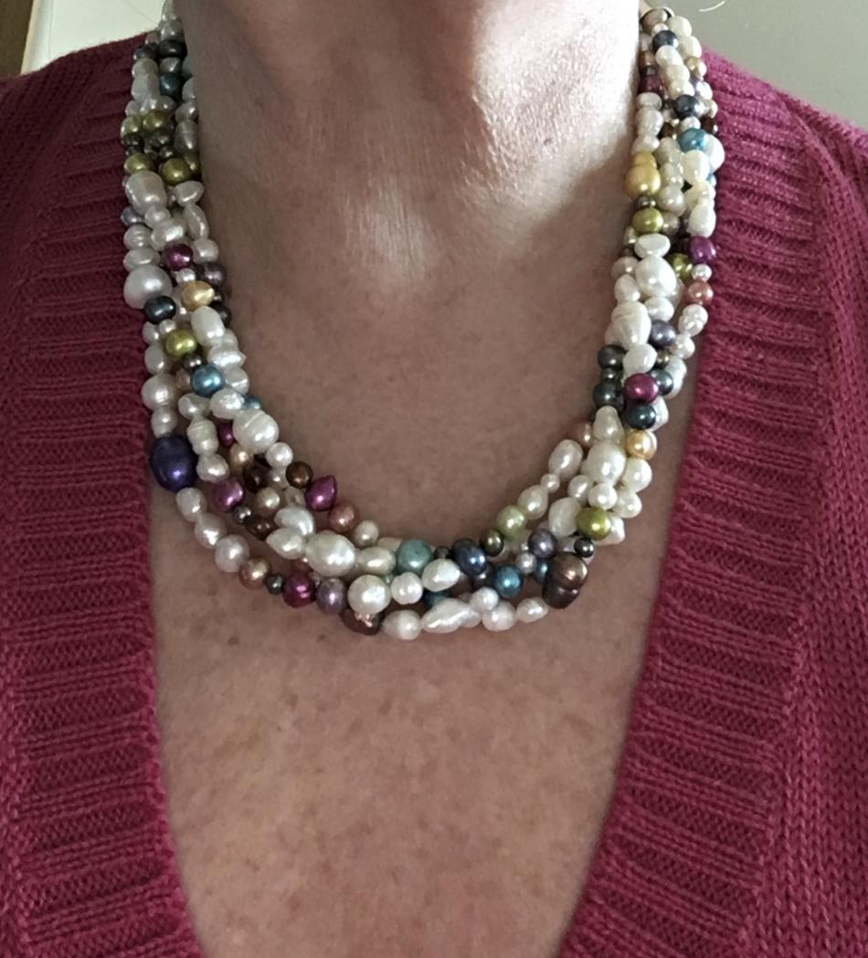 Freshwater pearl torsade