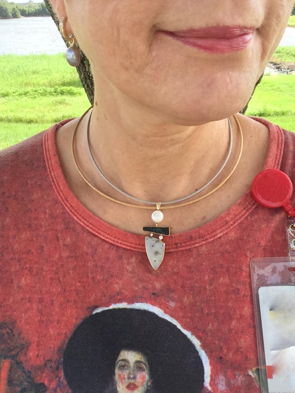 druzy pendant with the button pearl on 2 cables