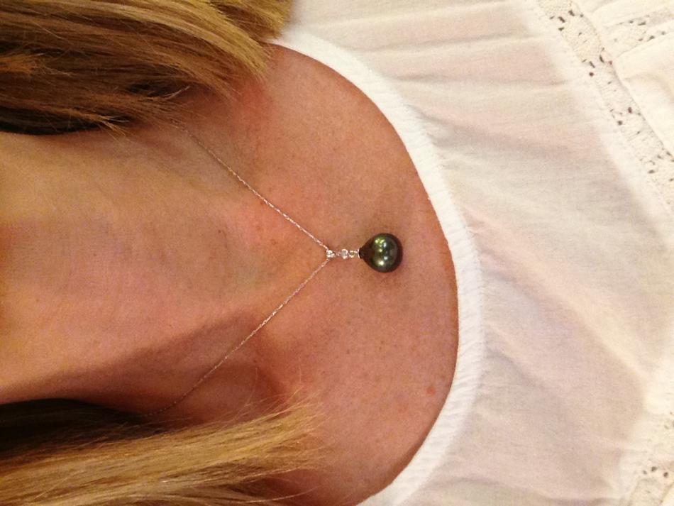 new drop Tahitian pearl pendant