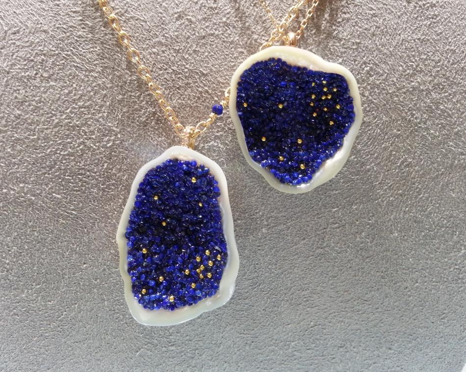 Sliced pearl geode set with lapis stones - little h