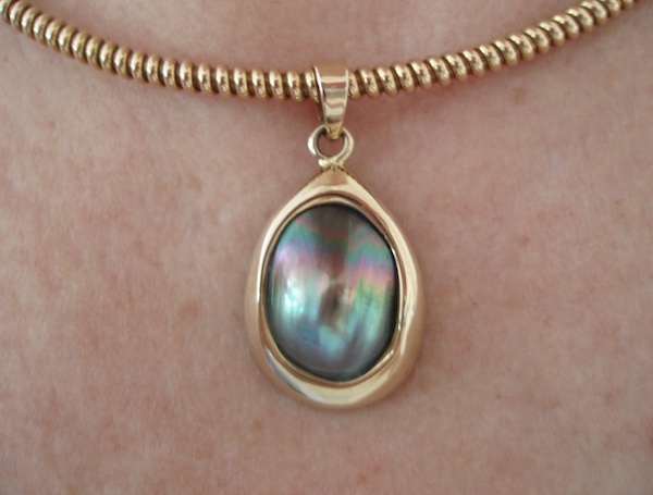 mabe Tahitian pendant forum.jpeg