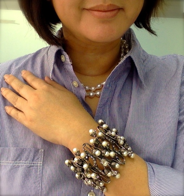 baroque SSP necklace and a faux pearl cuff