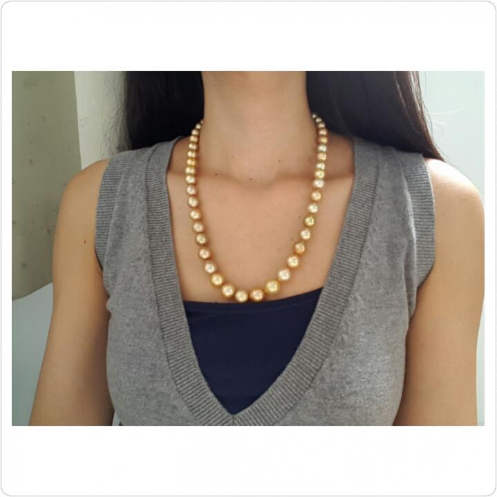 golden south sea pearl strand from Pearlescence