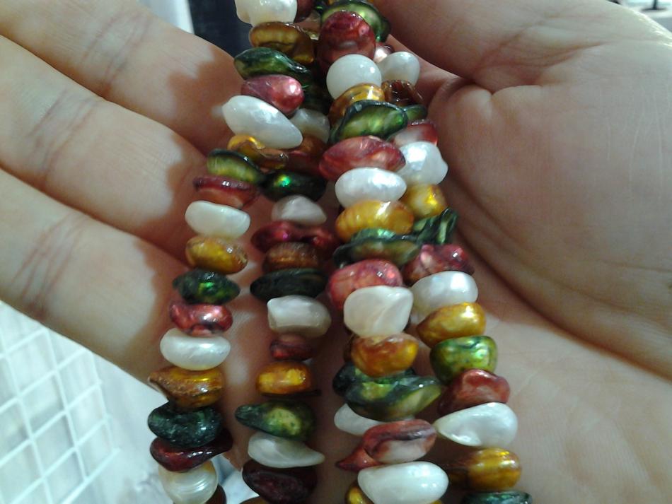 Treated FWPs & Sticks - Artificially colored freshwater pearls of unnatural colors.
