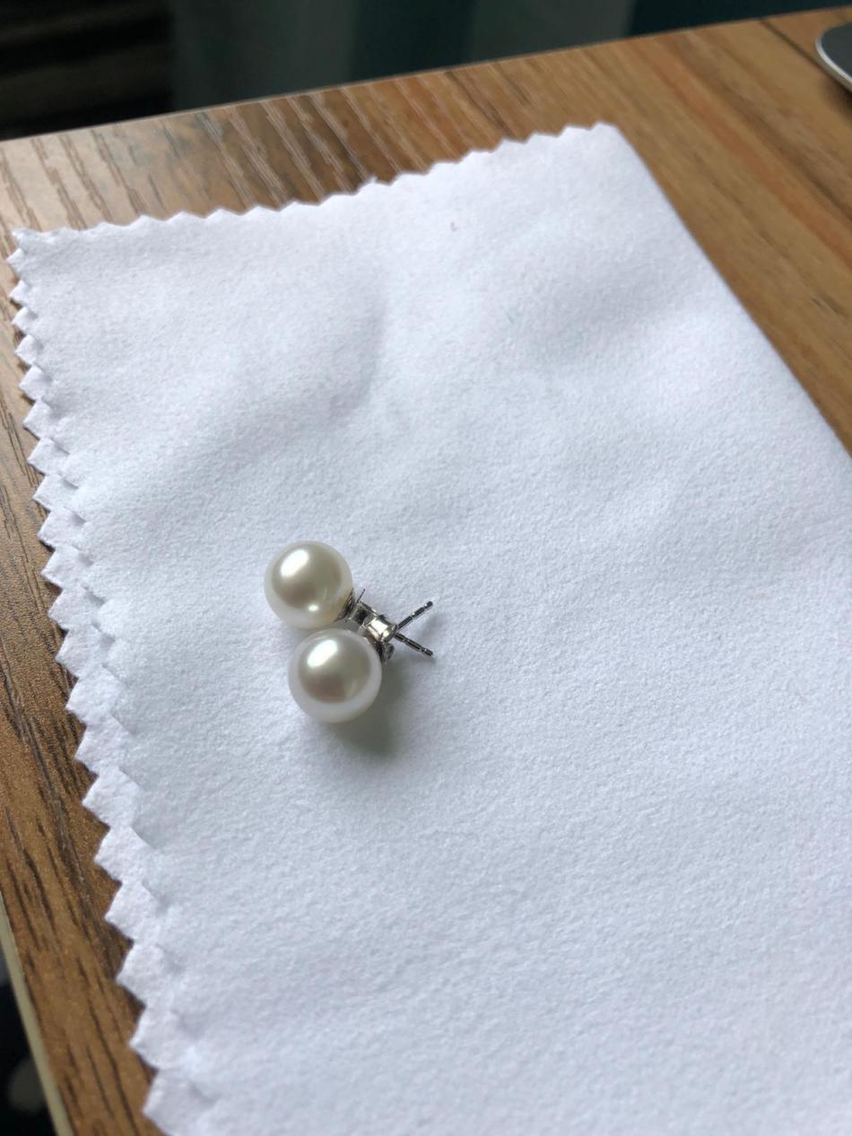 South Sea pearl studs from PP