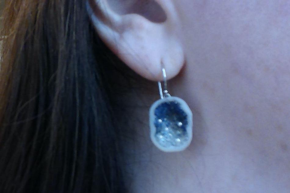 little h geode earring lined with blue & white sapphires and a sprinkling of tiny seed pearls