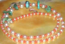 Bahraini pearl necklace small.jpg