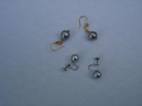 pearls1resized.jpg