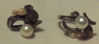 Silver pearl leaf earrings.jpg