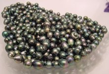 auction loot Tahitian pearls