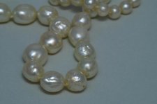 pearl_neclace_1.jpg