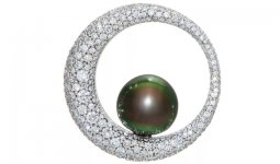 Maui-Divers-Tahitian-Diamond-Pendant.jpg