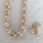 Catherine Cardellini ripple pearls necklace earring set