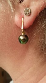 kamoka green earrings came, and here they are