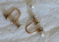 screw_earrings.jpeg