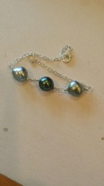 blue_tahitian_bracelet_off.jpg