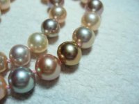 P-G close up gold colored pearl_1_4.jpg