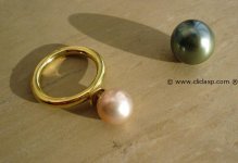 changeable-ring-2-pearls.jpg