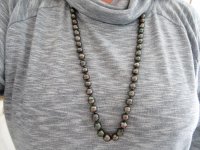 Wearing my new Tahitian strand