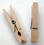 25-natural-wooden-small-clothes-pegs-48mm-11067-p.jpg