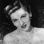 JoanFontaine3.jpg