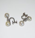 Dbl Pearl Drop Earrings E.jpg