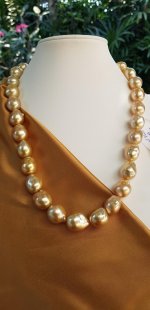 14 x 17 mm Golden South Sea strands from Cees - Amsterdam Pearls