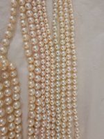 my favorite white pearl necklaces