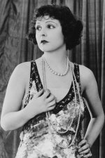 Fabulous+Photos+of+Famous+Flappers+(13).jpg