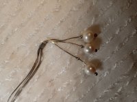 Silver 3 strand necklace with pearls please help