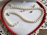 Mikimoto Pearl Necklace from late 1950's/early 1960 in box