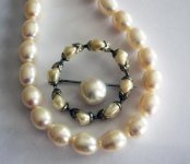 CliClasp-Tay-Pearls-others-80677.jpg