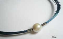 P1190572champagne-pearl-nylon-necklace-cliclasp.jpg