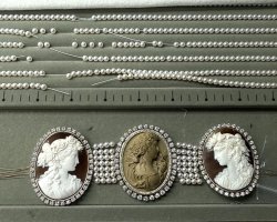 Cameo with pearls.jpg Cameo with pearls.jpg