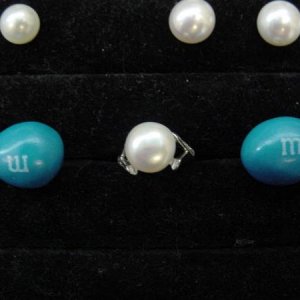 amazingly saturated Blue Pearls
