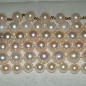 WhitePearlsSmall