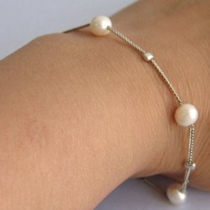 6-7 mm silver kids bracelet white