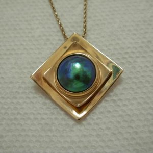 Eyris Blue Pearl pendant from Imperial