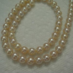 Light golden akoyas from Pearl Paradise.com