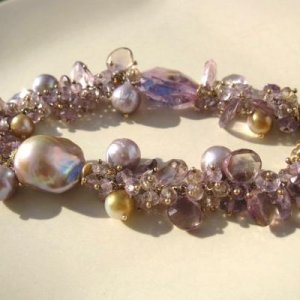 Media 'lavender pearls' in album 'Baroque Rocks'