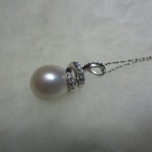 rare over 14mm  rice pearl pendant